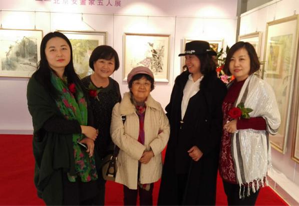 ����Ѱ��������Ů��������չ