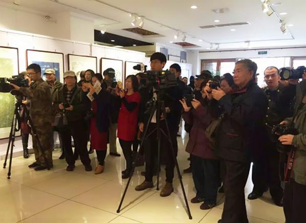 ����Ѱ��������Ů��������չ