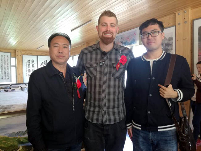 ������Э����ϯ�������������ֳ����������Ǵ�ʹ�ݴ�ʹ�޲��غ�Ӱ����