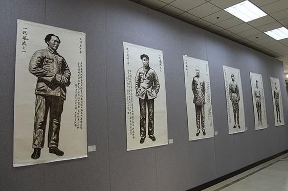 �������黭����չ�ڱ�����������