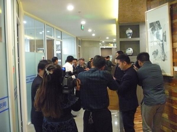 �������ʵ������й�����Ʒչ�������ʾ���