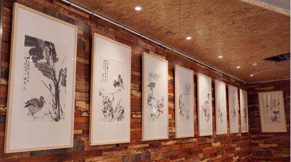 �������ʵ������й�����Ʒչ�������ʾ���