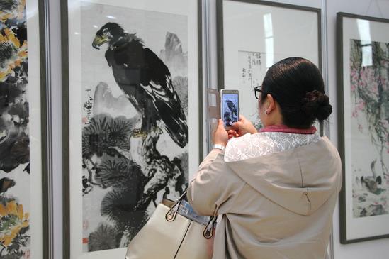 ����ͬ����ƪ �й��黭����չ�ھ�¡�ؿ�Ļ