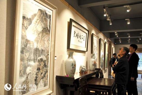 ����ʡ��Э��ϯ��չ��֣��¡�ؾ���