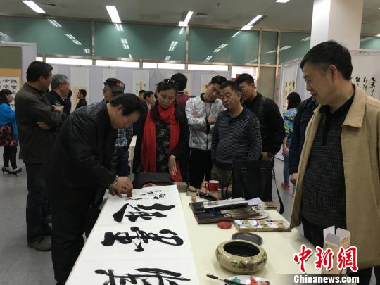 �����������黭��Ʒչ���ӱ���չ