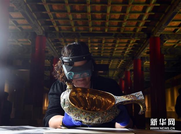 �ʹ����ٰ����˹�ʼҷ�����װ������չ