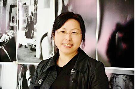 “自然意趣”与真性情 ——读钱玲萍工笔花鸟画之感想