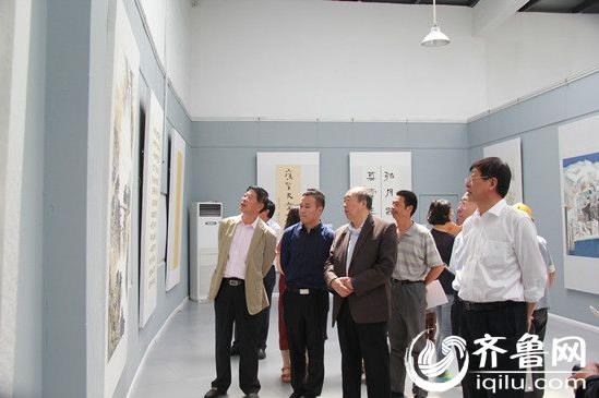 ɽ��ʡũ���黭չѲչ�߽��ĳ�