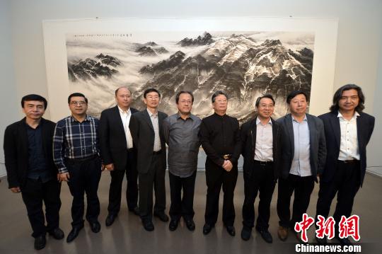 ������ɽˮ��չ�����´�ġ������Ϻ�