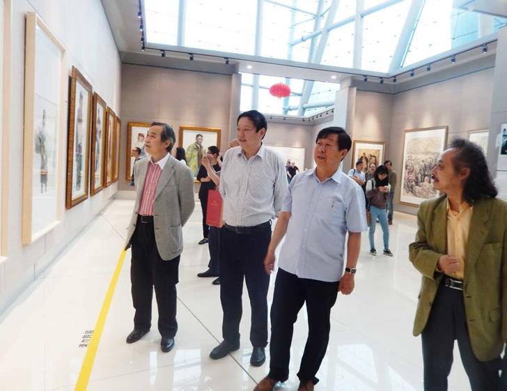 ������㱨��������������񡱵���ʮ��λ��������ƷչѲչ�Ͼ�