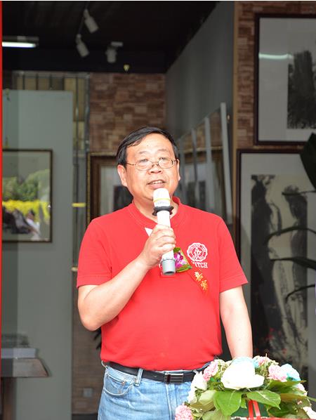 中国文化艺术品行业协会筹委会胡月明先生致词