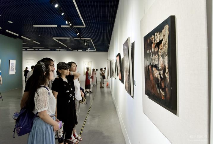 �ử��Ʒ��������