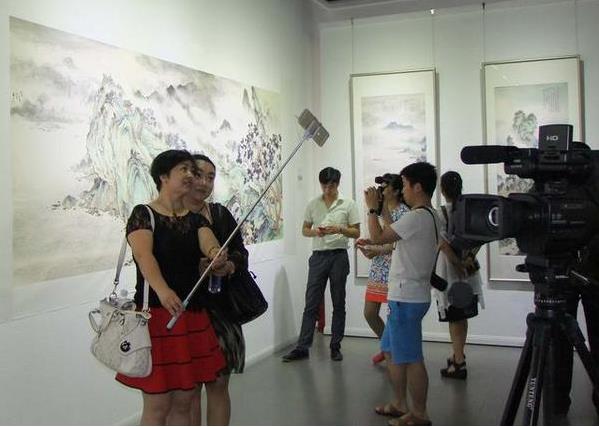 �������й�����Ʒչ��֣�ݿ�Ļ