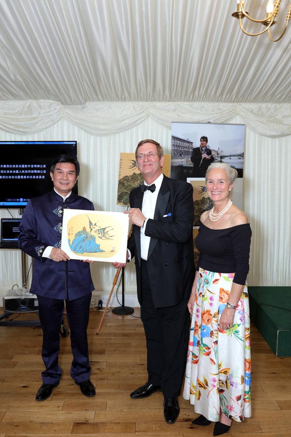 ��ѧ��չ��Ӣ�������𼪶�����Ļ�ֳ�