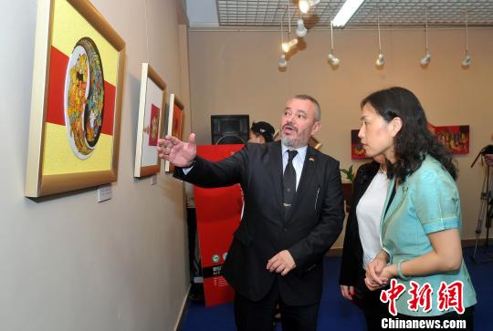 �������ǻ����ھ�չ���й���Ե��Ʒ