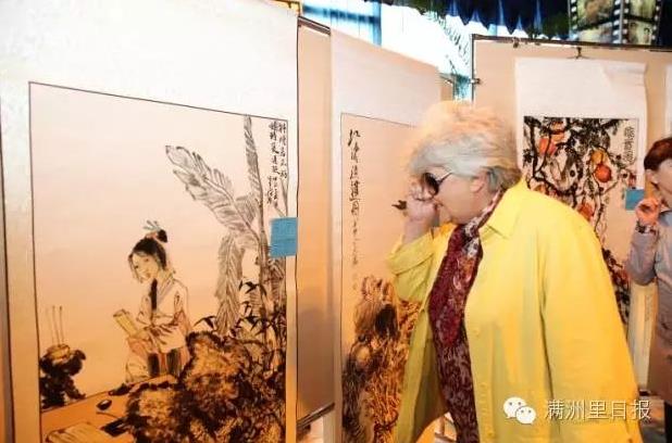 ����Լ������黭��Ӱ��Ʒչʢ��չ