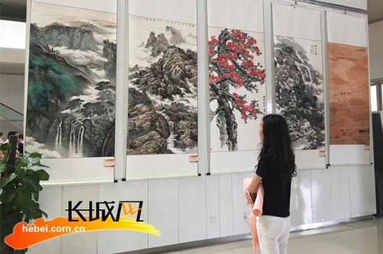 �����м����95�����黭��Ʒչ��Ļ