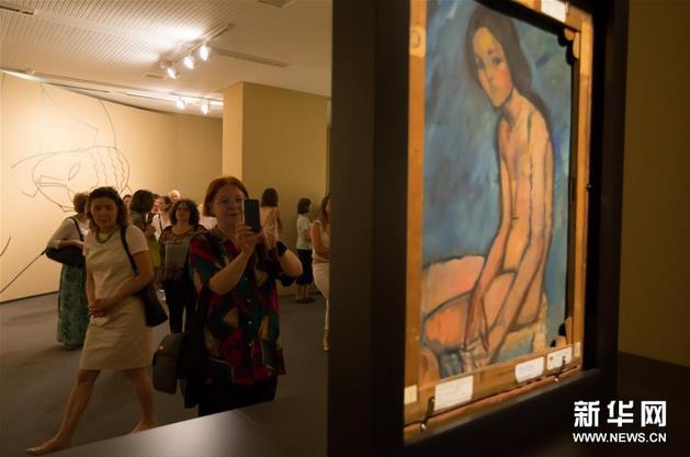 ���������Ī����������Ʒչ�ڲ�����˹��Ļ