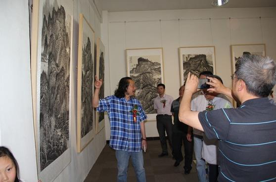 《大野天风、玄妙造化》中国画山水艺术家何仁诰全球巡回(北京)展圆满成功