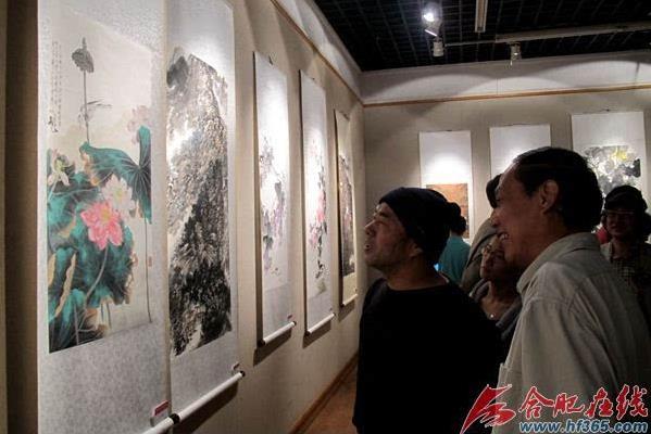 ���ʺ�֮�ϡ�������Ʒչ6��3���ںϷʿ�չ