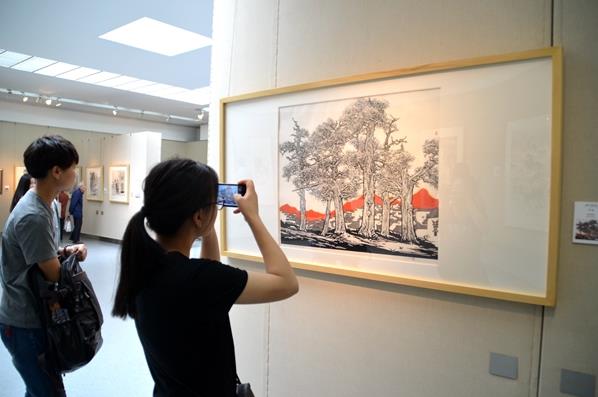 �����ϡ�˿·�顱�ĵ���������Ʒ��չ����Ϸ�