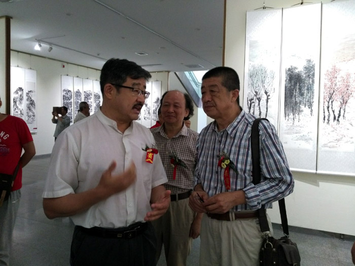 山西省文联副主席,山西省美协主席,山西画院院长王学辉和著名画家白云乡