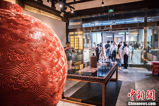 600�����Ʒ���ร�ݹ�������˫��չ