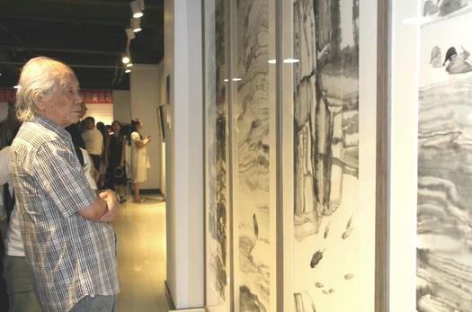 �̺���ϡ��������й�����ѧ������չ��Ļ