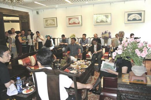 �̺���ϡ��������й�����ѧ������չ��Ļ