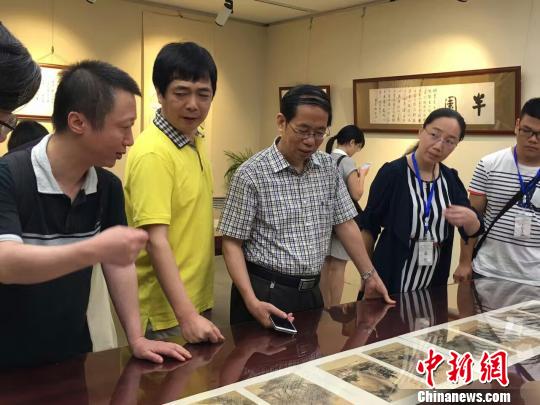 ʱ��90�� ����黭չ�״δ��ģ��������