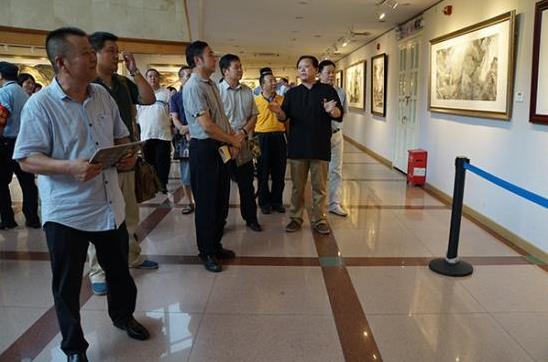 ɽˮ���� �鳱�й�ɽˮ��Ѳչ������վ����Ļ