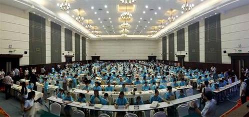 第六届河南少儿现场书画大赛在郑成功举办