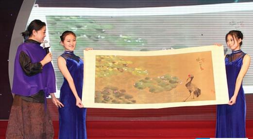 赵忠祥倪萍朱军书画展出 徐婕儿同台参展压力大