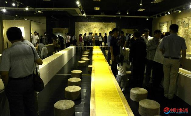 �ػ��ľ��黭����չ�ڶػͻ�Ժ�ٰ�