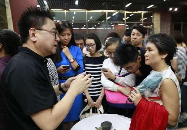 ������������ʦ�Ρ��������ݾٰ��ղ�ר��