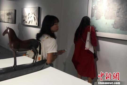 ���ղ�2014-2015��������������չ�������