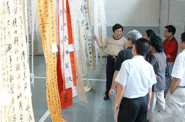 还记得获全国第四届妇女书法篆刻展览特等奖的美女吗