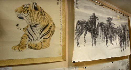 ����˹�����޷�˹�˾ٰ�����黭��Ʒչ