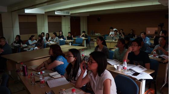 做中国美术馆界的第一批“艺术品保护医生”