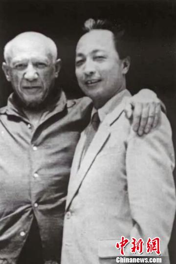 清华大学举办张仃百年诞辰纪念展