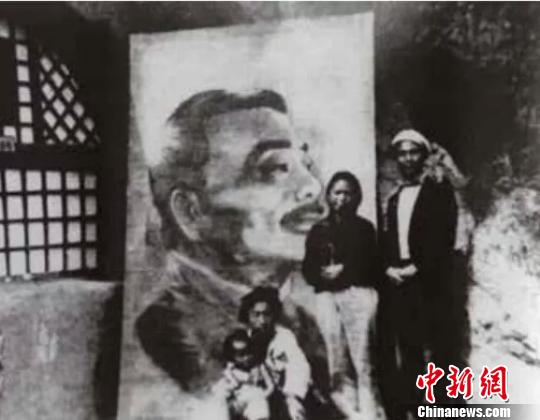 清华大学举办张仃百年诞辰纪念展