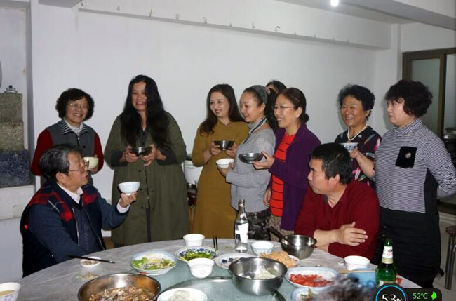 学员们向导师于志学敬酒