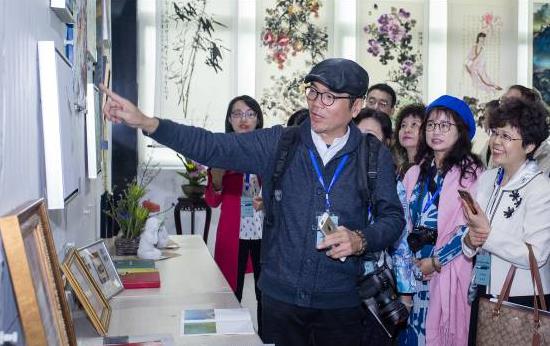 ����ͬ��•����ͬԴ ��̨�������黭����չ��Ļ