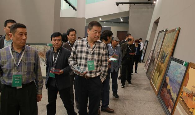 ������ȫ������ң��������ͻ�չ���и���������