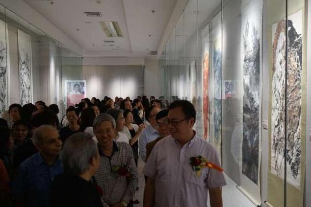 �����﷫��Ҧ˴����Ʒչ�������������ݿ�