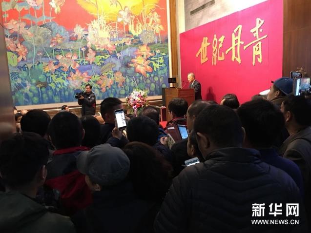 �����͵��ࡪ�����˶�����ʯ�滭չ���ھ���Ļ