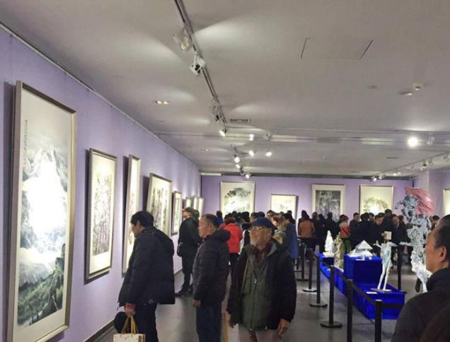 2017“画意成都”美术作品年度展于四川省图书馆揭幕