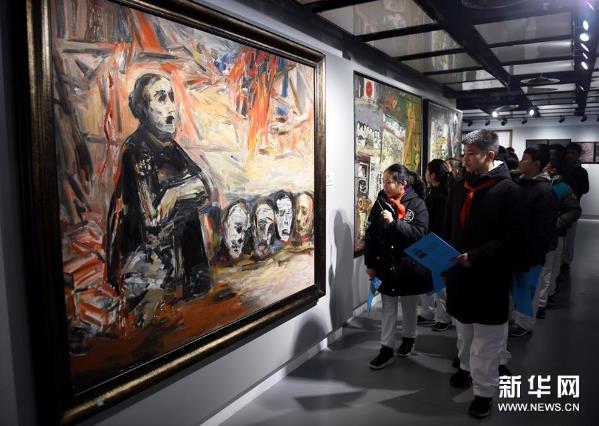 �Ͼ�����ɱ����ͬ��80�����������Ʒ��չ�ھ�չ��