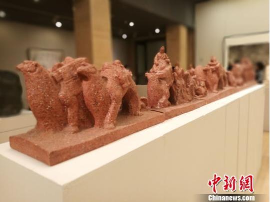 西安美术学院作品展亮相中国美术馆