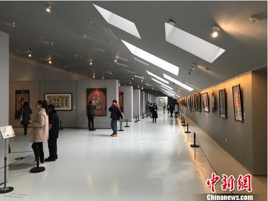 ������֮�������Ĵ�ʡ�׽��ƿ�������Ʒչ���ɶ���Ļ